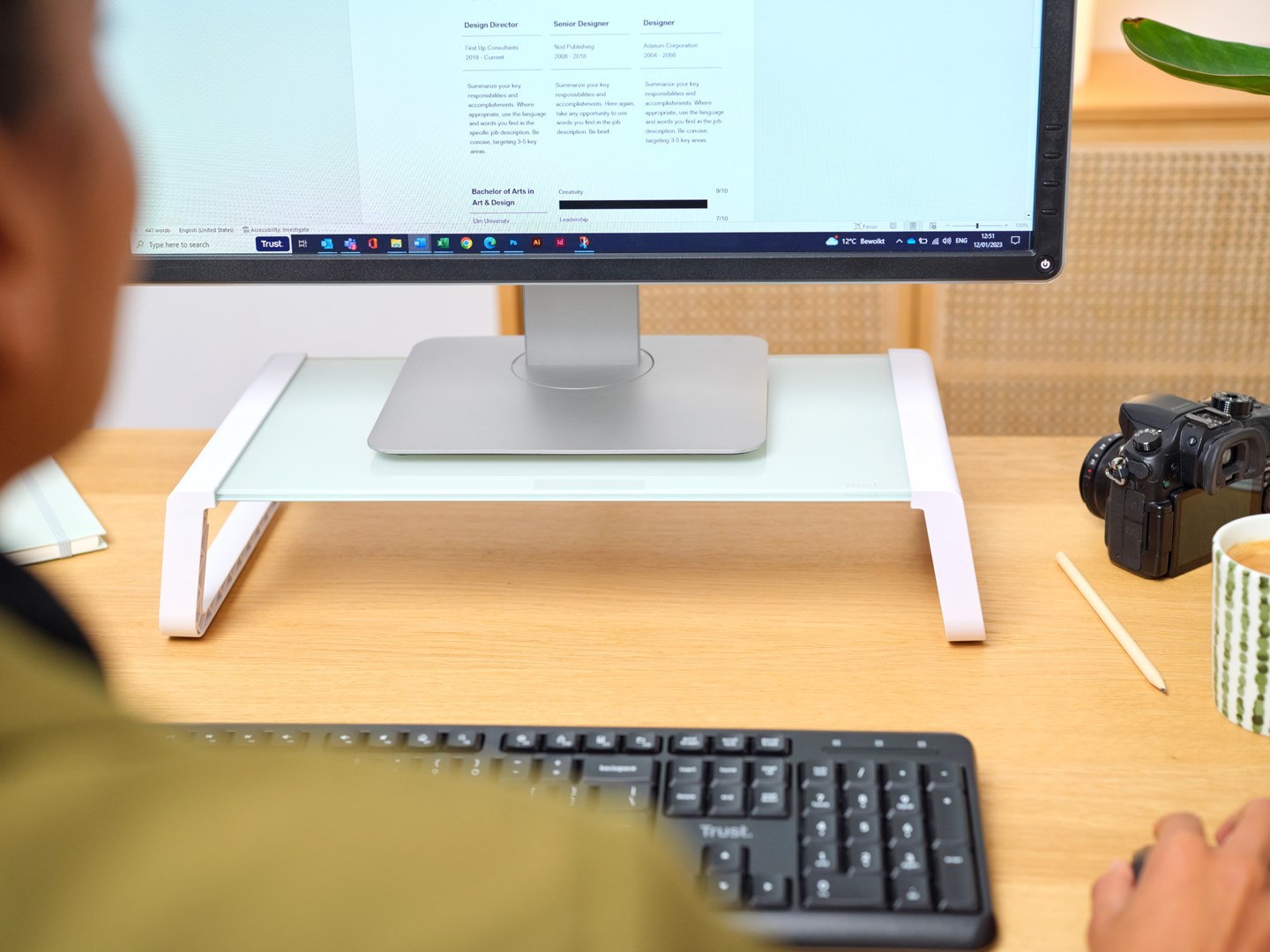 Podstawka pod monitor TRUST MONTA GLASS MONITOR STAND WHT (25351) - obrazek 5