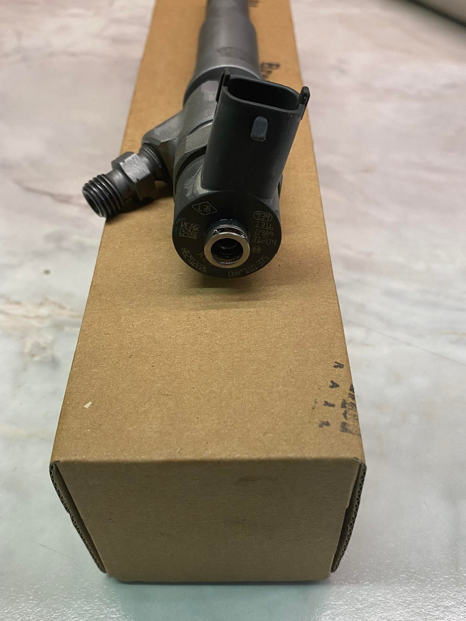 Wtryskiwacz – BMW 320d E90 2.0d – 0445110338 - obrazek 3