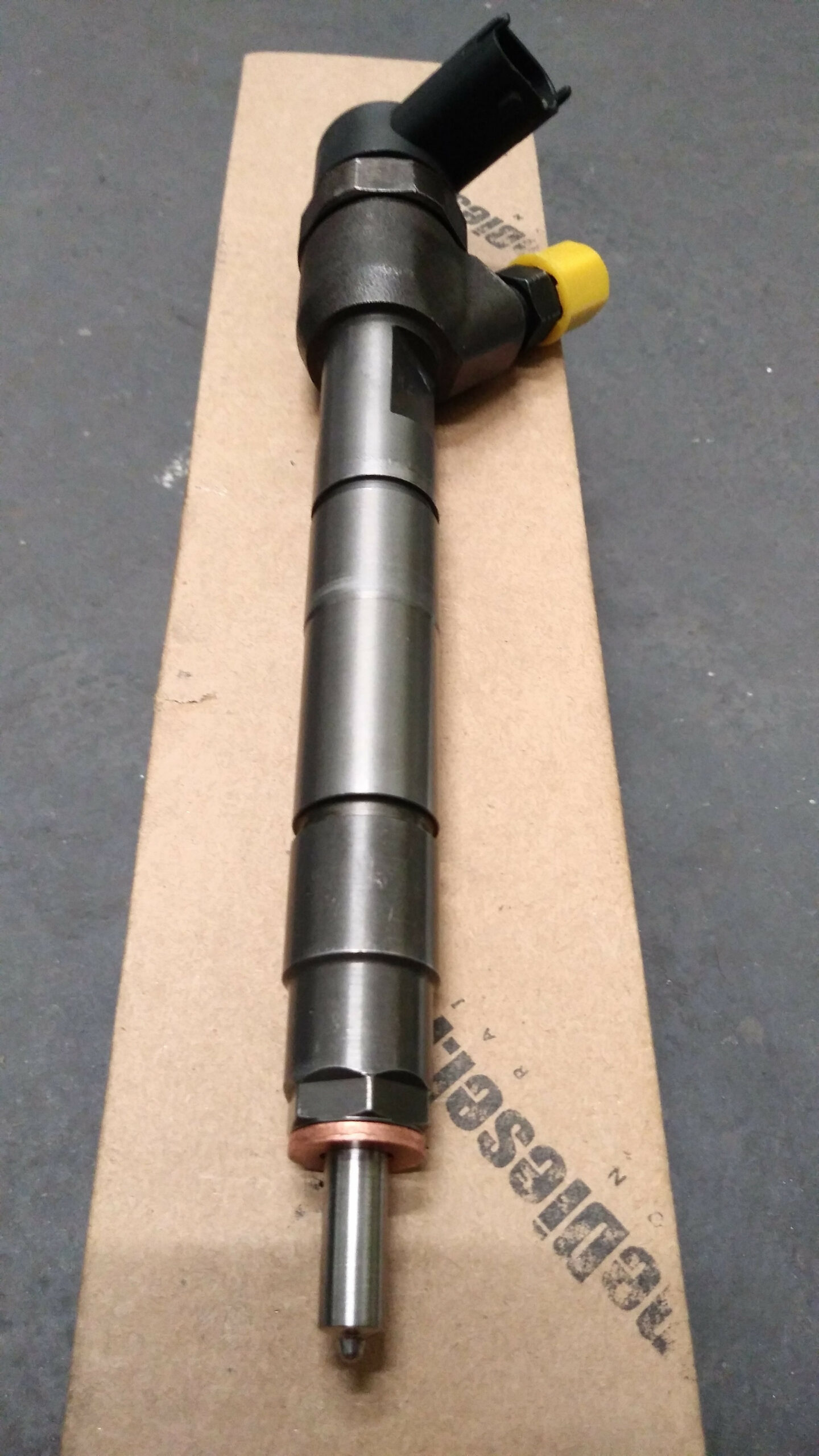 Wtryskiwacz – VW Golf V GTI 2.0 TFSI – 0445110236 - obrazek 3