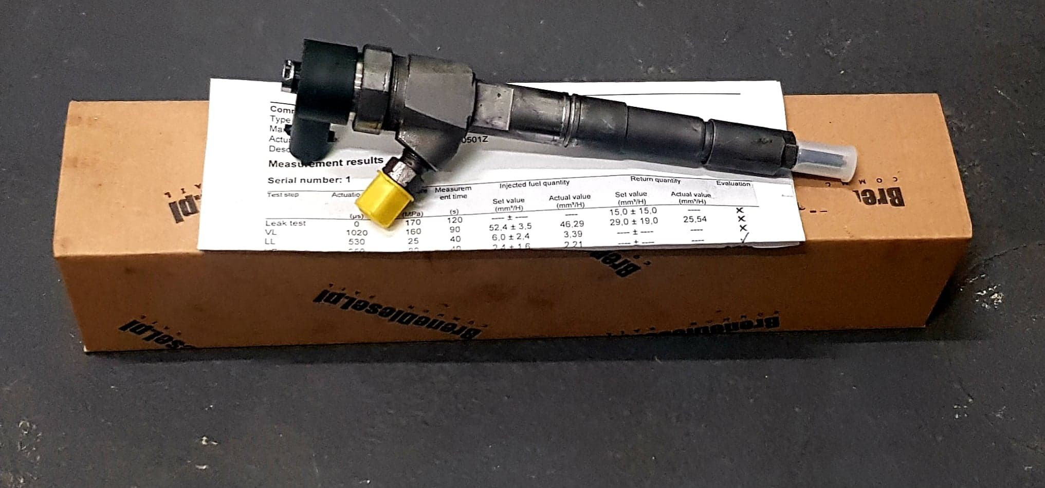 Wtryskiwacz Opel Insignia 2.0 CTDI/4x4 - 0445110327