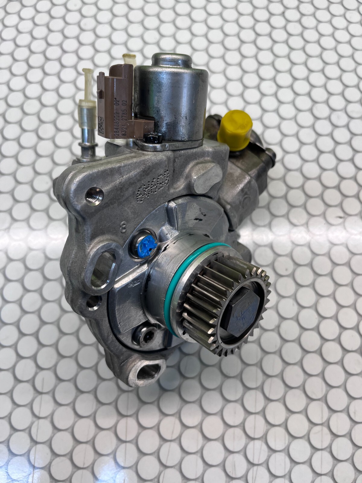 Hochdruckpumpe 28384347 / 967498448 Citroen Peugeot Ford 2.0 TDCI HDI TDCi - obrazek 4