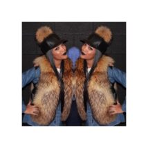 Czapka z daszkiem Skórkowa z pomponem CZ14ZIE