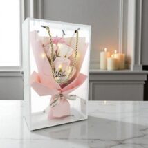 Bukiet zapachowych kwiatów mydlanych w pudełku na prezent, świecące LED BUK16