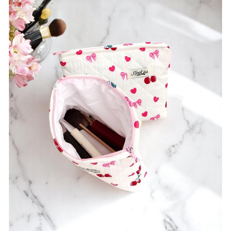 Kosmetyczka damska pikowana kuferek wisienki, kokardki 26 x 7 x 18 cm KS151 - obrazek 3
