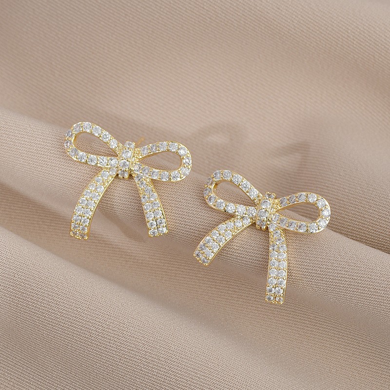 Kolczyki KOKARDKI ze stali szlachetnej pozłacanej 14k złotem z cyrkoniami, sztyft S925 KST3329 - obrazek 3