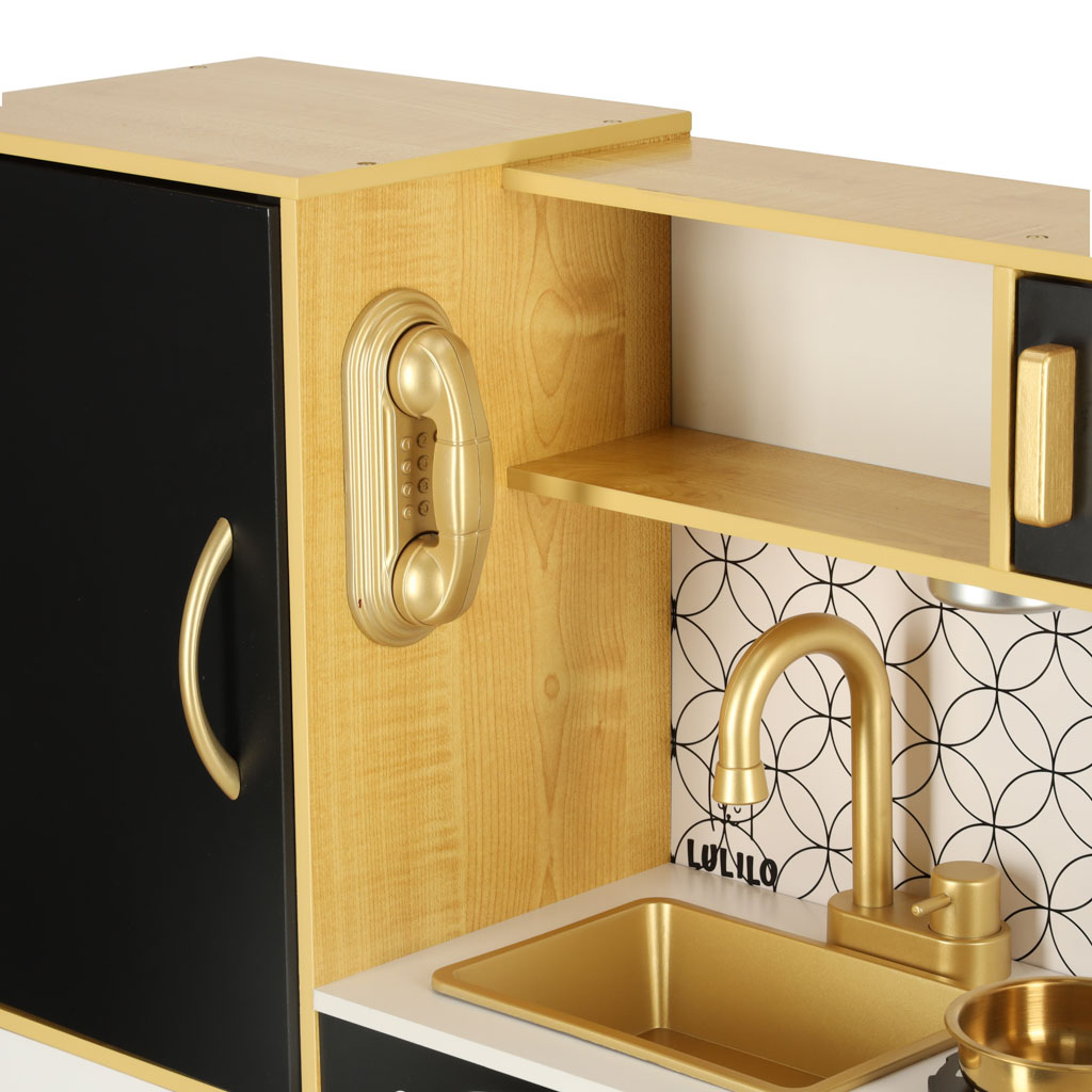 Kuchnia dla dzieci drewniana z lodówką tablicą kredową złota LULILO - obrazek 6