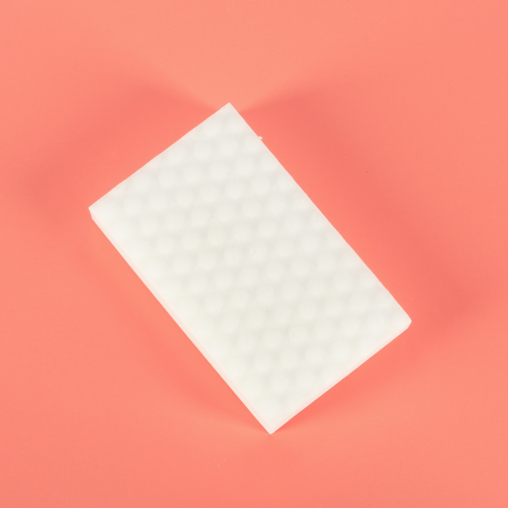 Magiczna gąbka z melaminy usuwa trudne plamy - obrazek 5