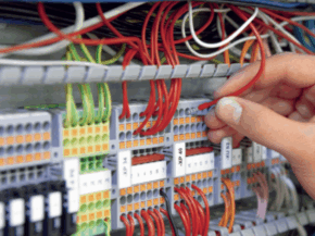 Czym się różni elektryka od elektroniki?