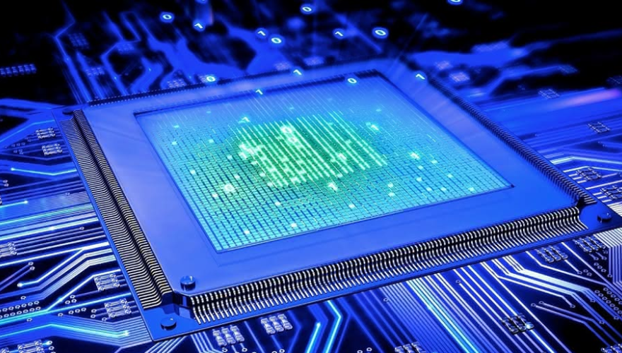 Wnętrze płyty głównej komputera z elementami elektronicznymi.