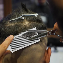 Grzebień Fryzjerski Profesjonalny do Strzyżenia Cieniowania Włosów Biały