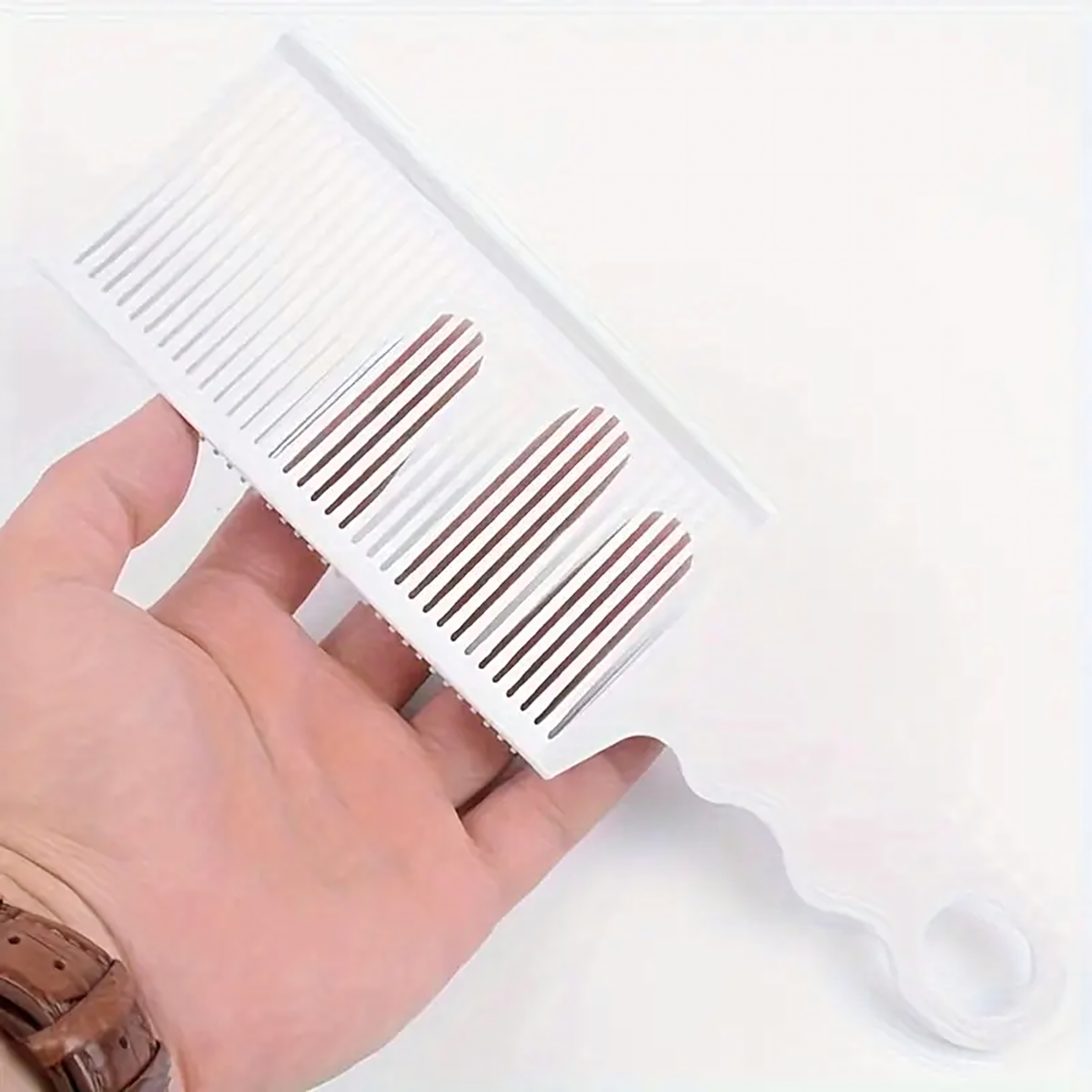 Grzebień Fryzjerski Profesjonalny do Strzyżenia Cieniowania Włosów Biały - obrazek 8
