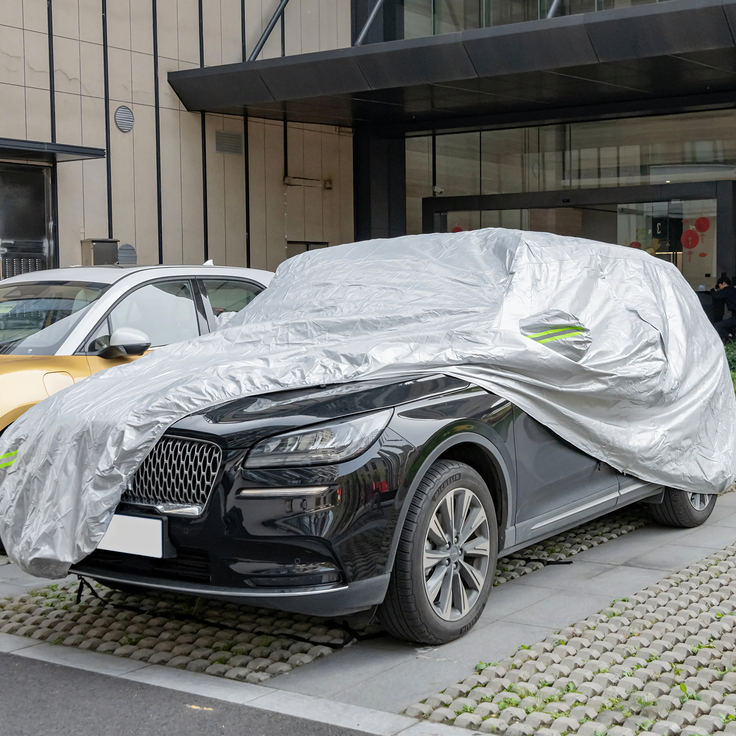 Duży Pokrowiec Plandeka Wodoodporna na Samochód Całoroczna 5,05x1,9x1,5m - obrazek 9