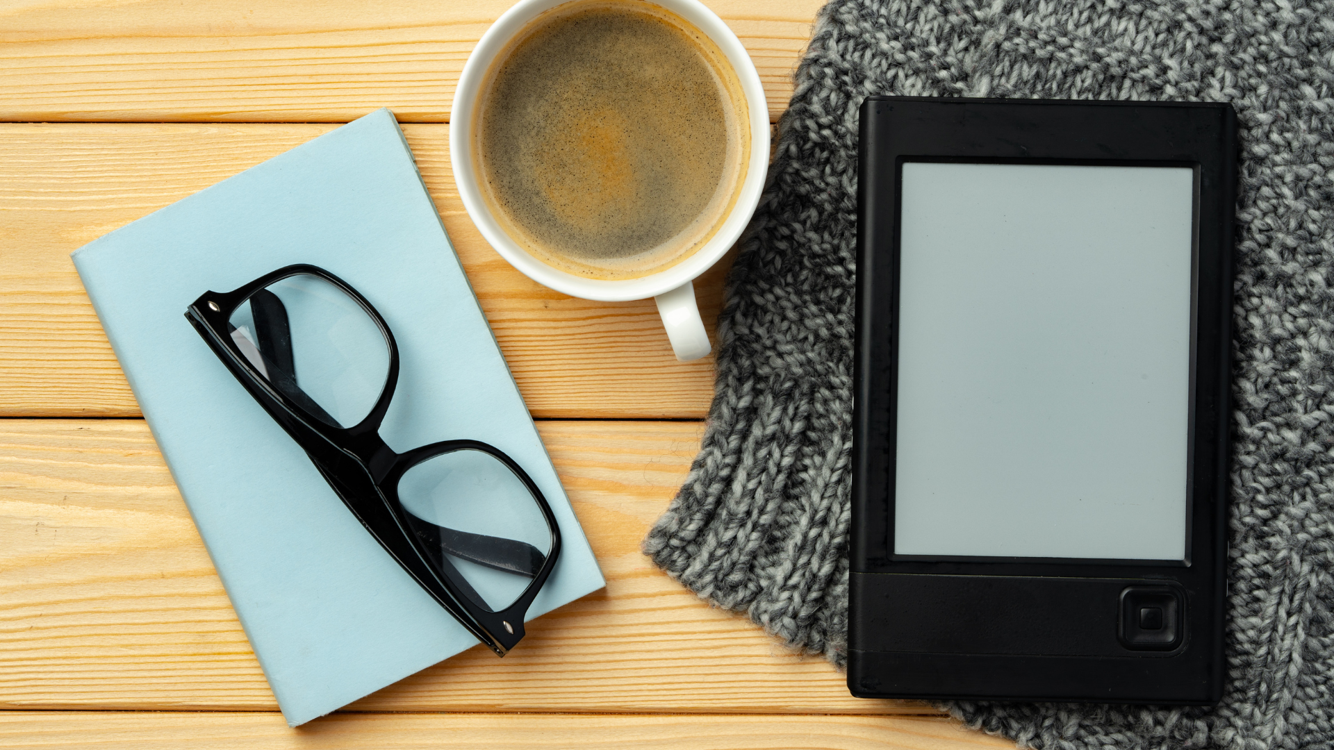 Jak zbudować mobilne biuro: akcesoria, które zmienią laptop w wygodną stację pracy? – Bielsk Podlaski