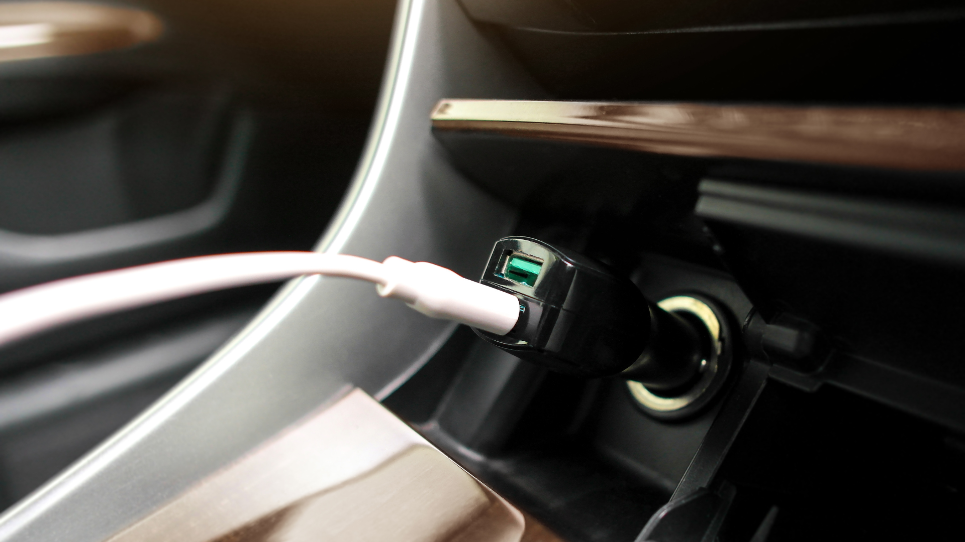 Jak wyposażyć auto w praktyczne akcesoria, które naprawdę ułatwiają codzienną jazdę? – Biała Podlaska