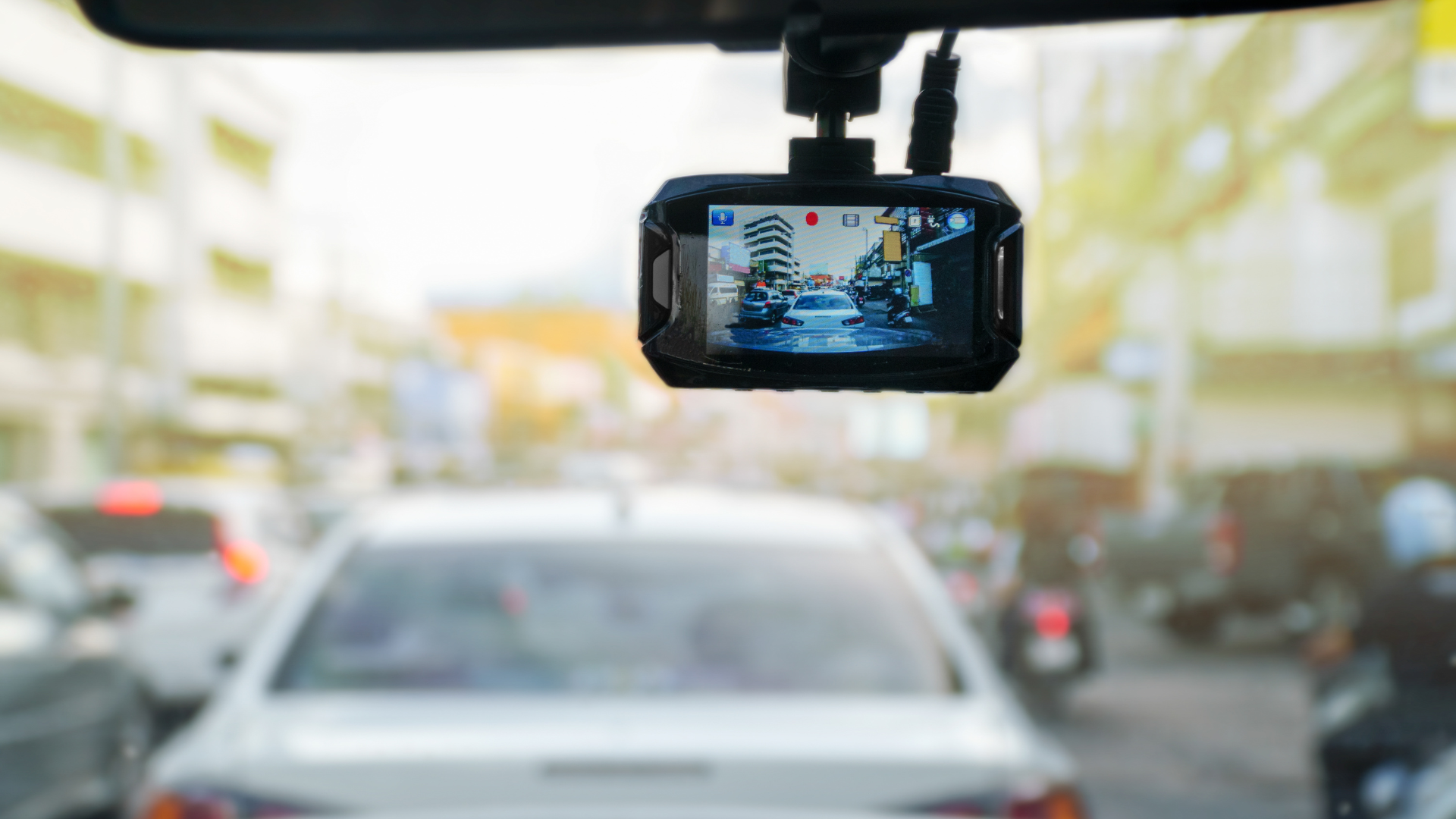 Jak wyposażyć auto w praktyczne akcesoria, które naprawdę ułatwiają codzienną jazdę? – Tychy