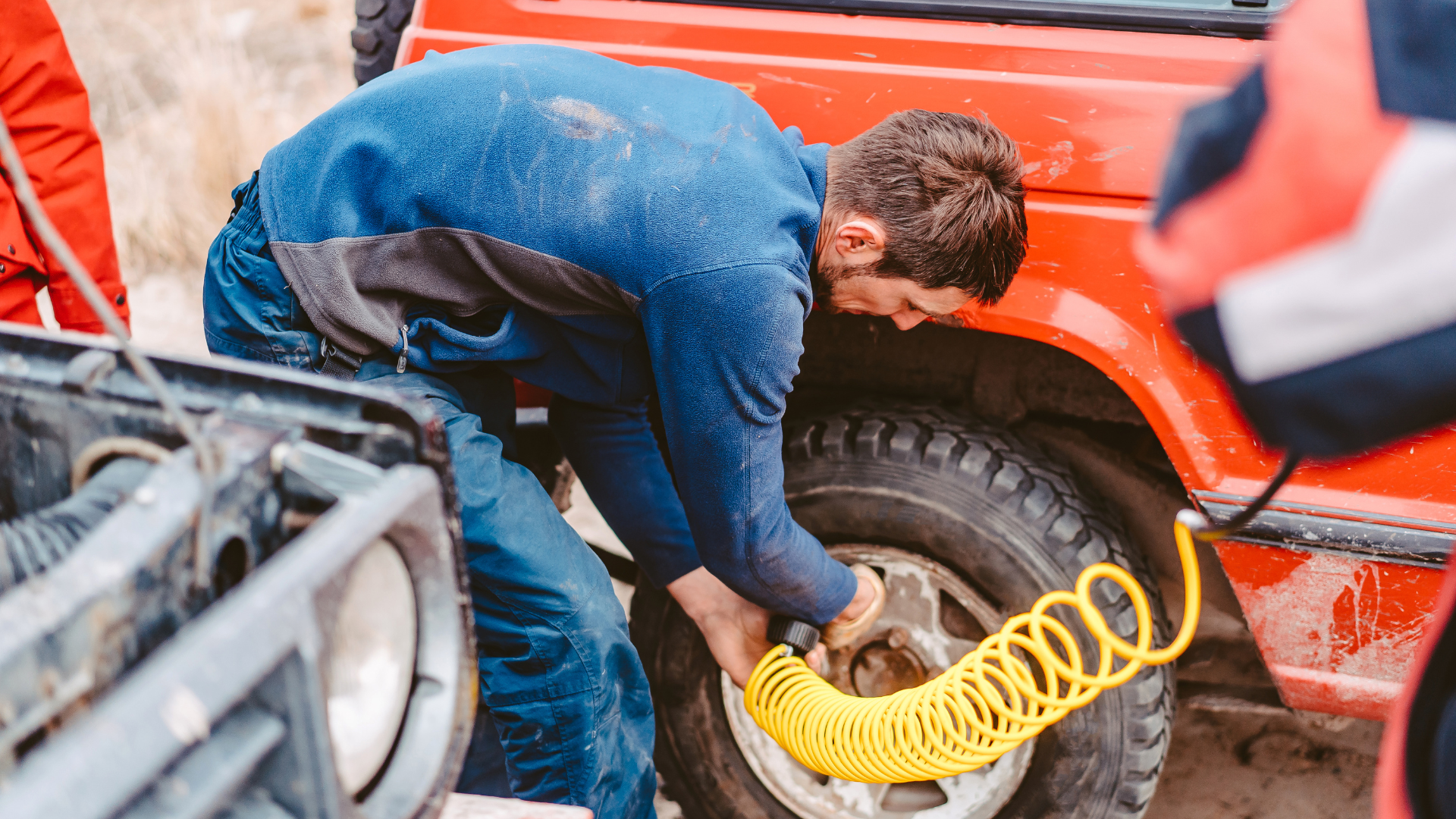 Jak wyposażyć auto w praktyczne akcesoria, które naprawdę ułatwiają codzienną jazdę? – Wałbrzych