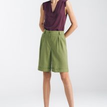 Krótkie lniane spodnie typu szorty SD86 Green – Nife