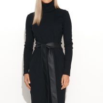 Sukienka Model M689 Black – Makadamia