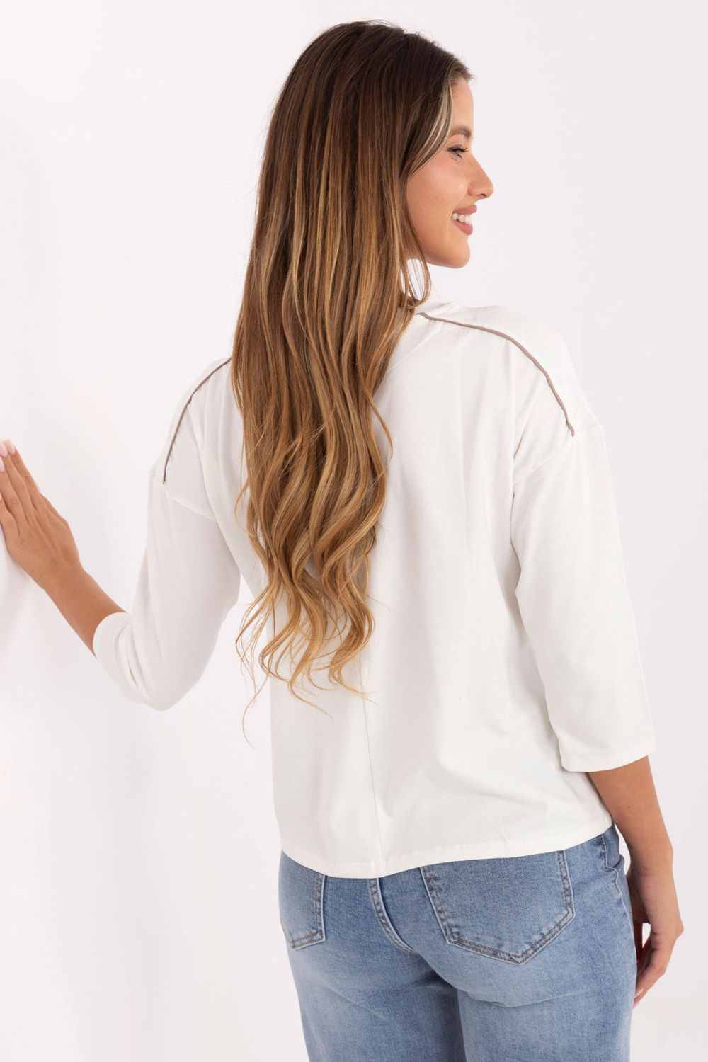 Bluzka Model RV-BZ-A826.89 Ecru - Relevance - obrazek 4