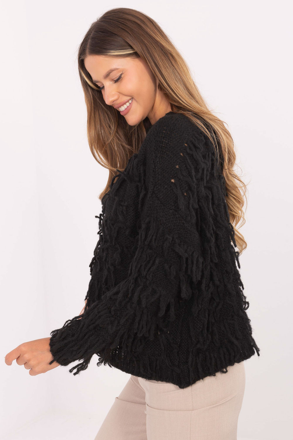 Sweter Damski Model MI-SW-2008.86 Black - Rue Paris - obrazek 3