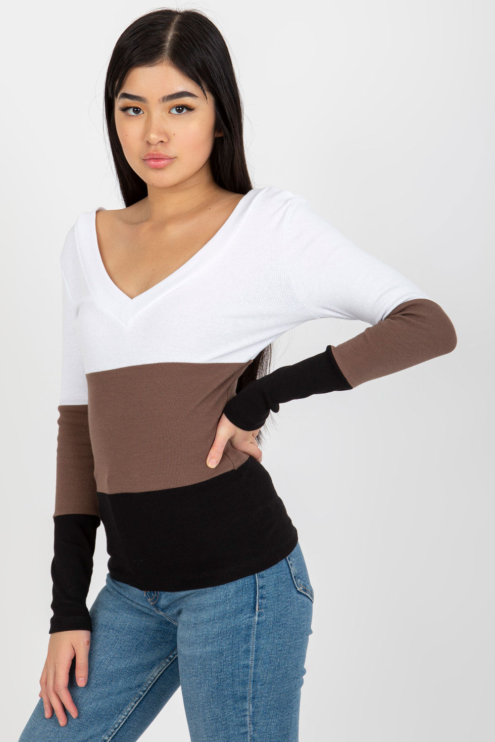 Bluzka Model RV-BZ-8429.35X White/Black - Rue Paris - obrazek 5