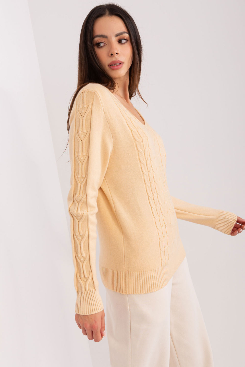 Sweter Damski Model AT-SW-2329.98P Beige - AT - obrazek 3