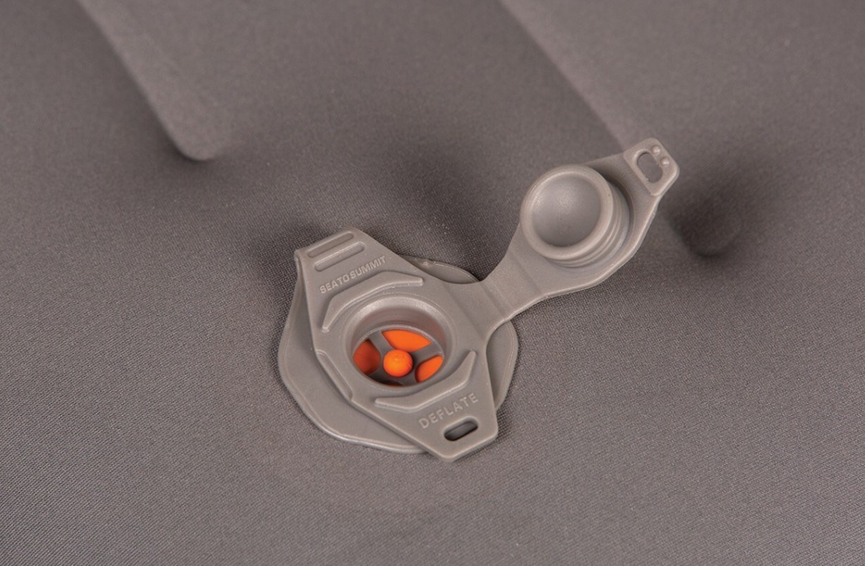 Poduszka SEA TO SUMMIT Aeros Ultralight Deluxe Grey - obrazek 4