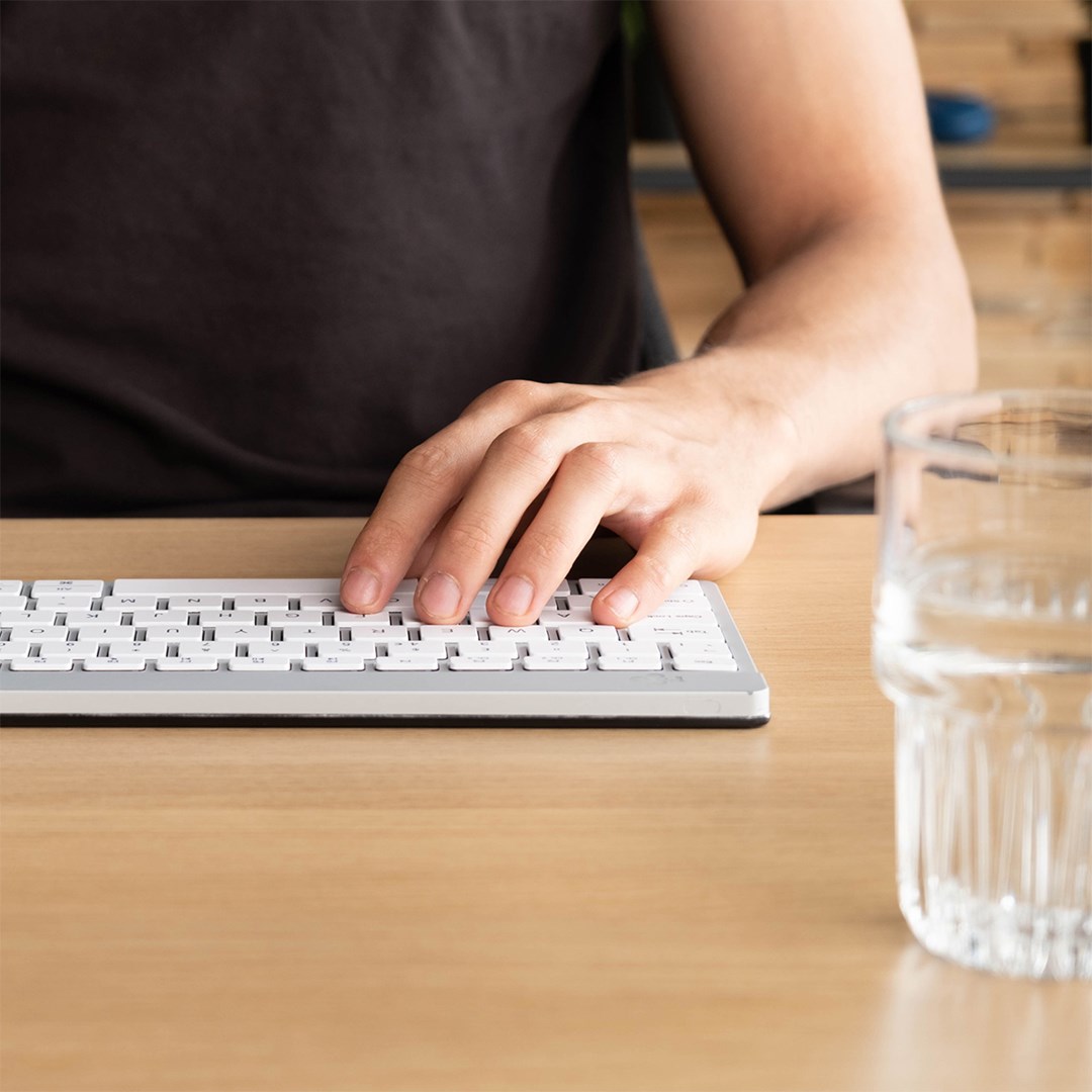 Klawiatura R-Go Tools Compact Break RGOCOUSWLWH Bluetooth QWERTY US Englisch Weiß - obrazek 3