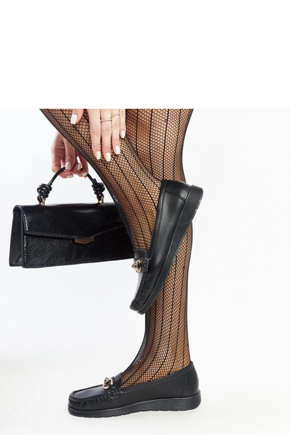 Czarne mokasyny z klamerką Anisah - Solea - obrazek 3