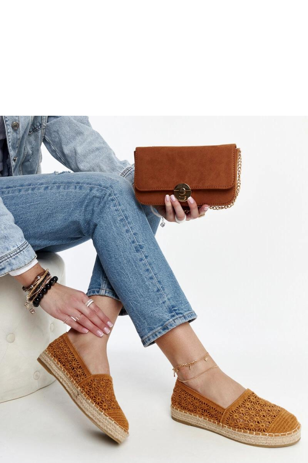 Brązowe koronkowe espadryle na platformie Samra - Solea - obrazek 2