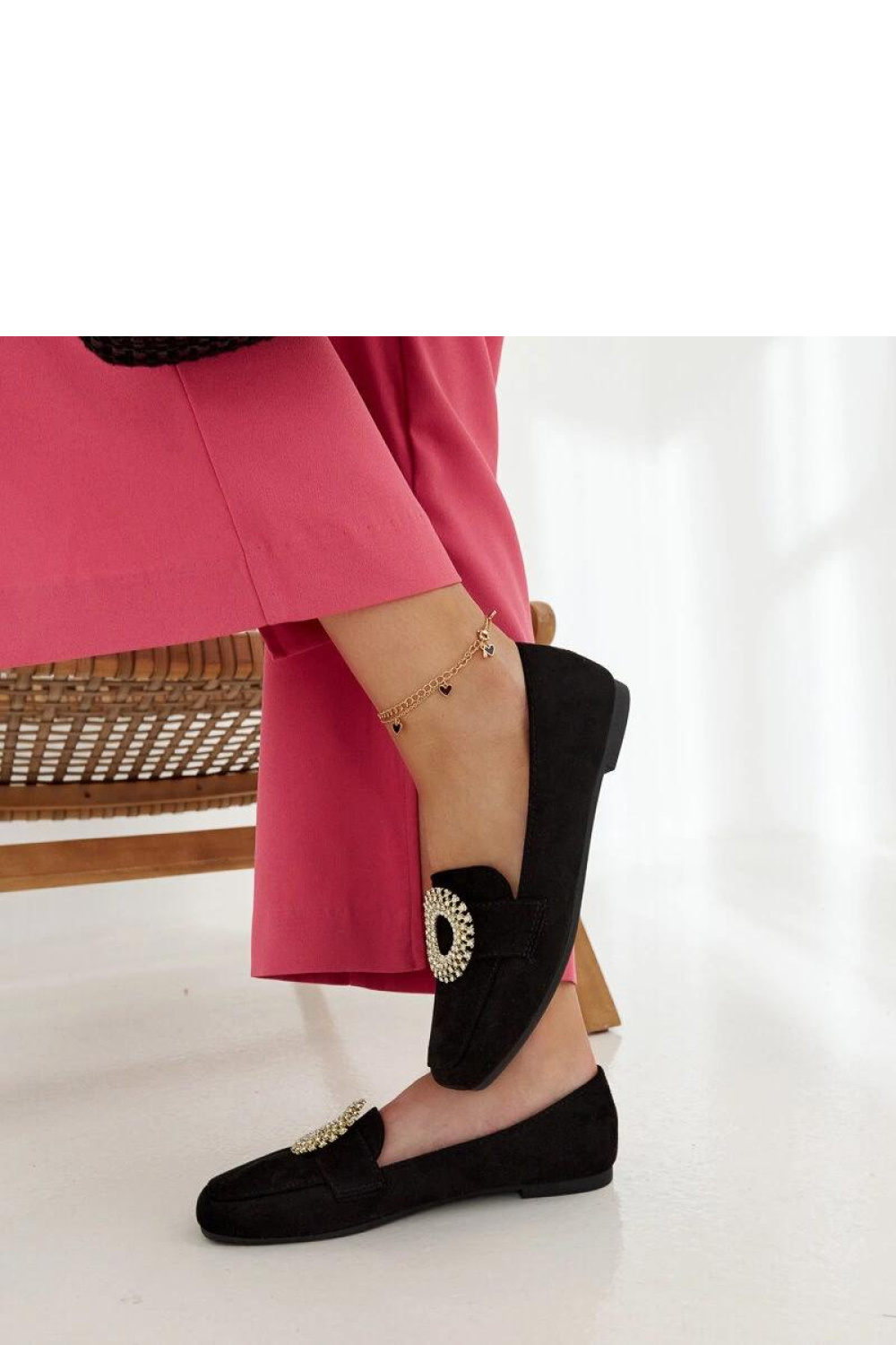 Czarne mokasyny zdobione cyrkoniami Celena - Solea - obrazek 3