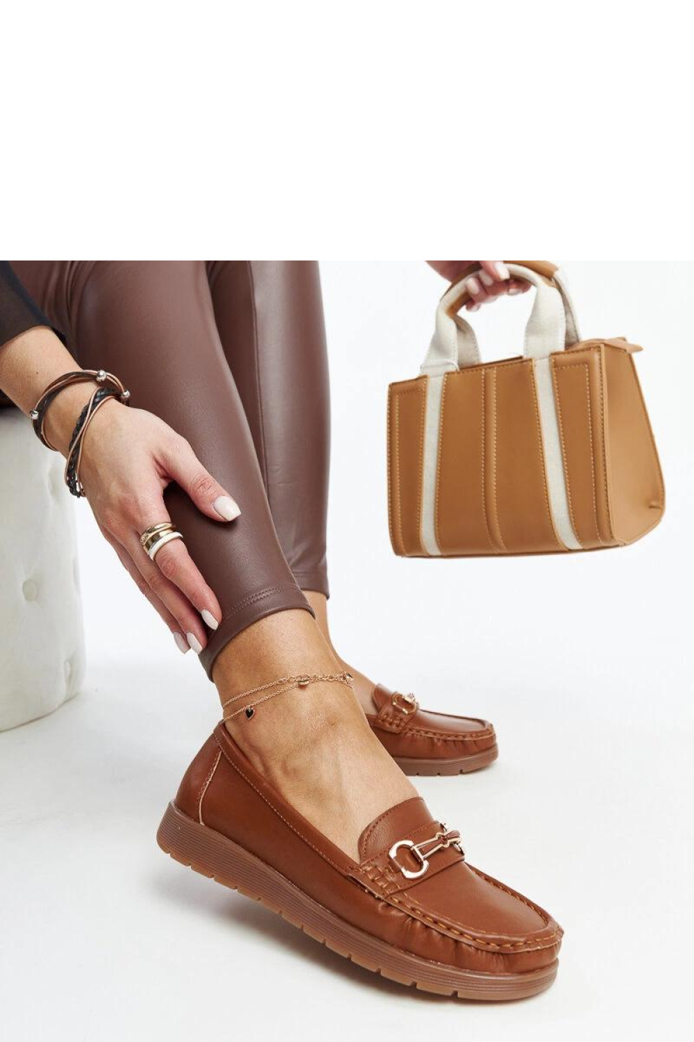 Brązowe mokasyny z klamerką Anisah - Solea