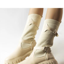 Beżowe stylowe kozaki z elastyczną cholewką Ida – Solea