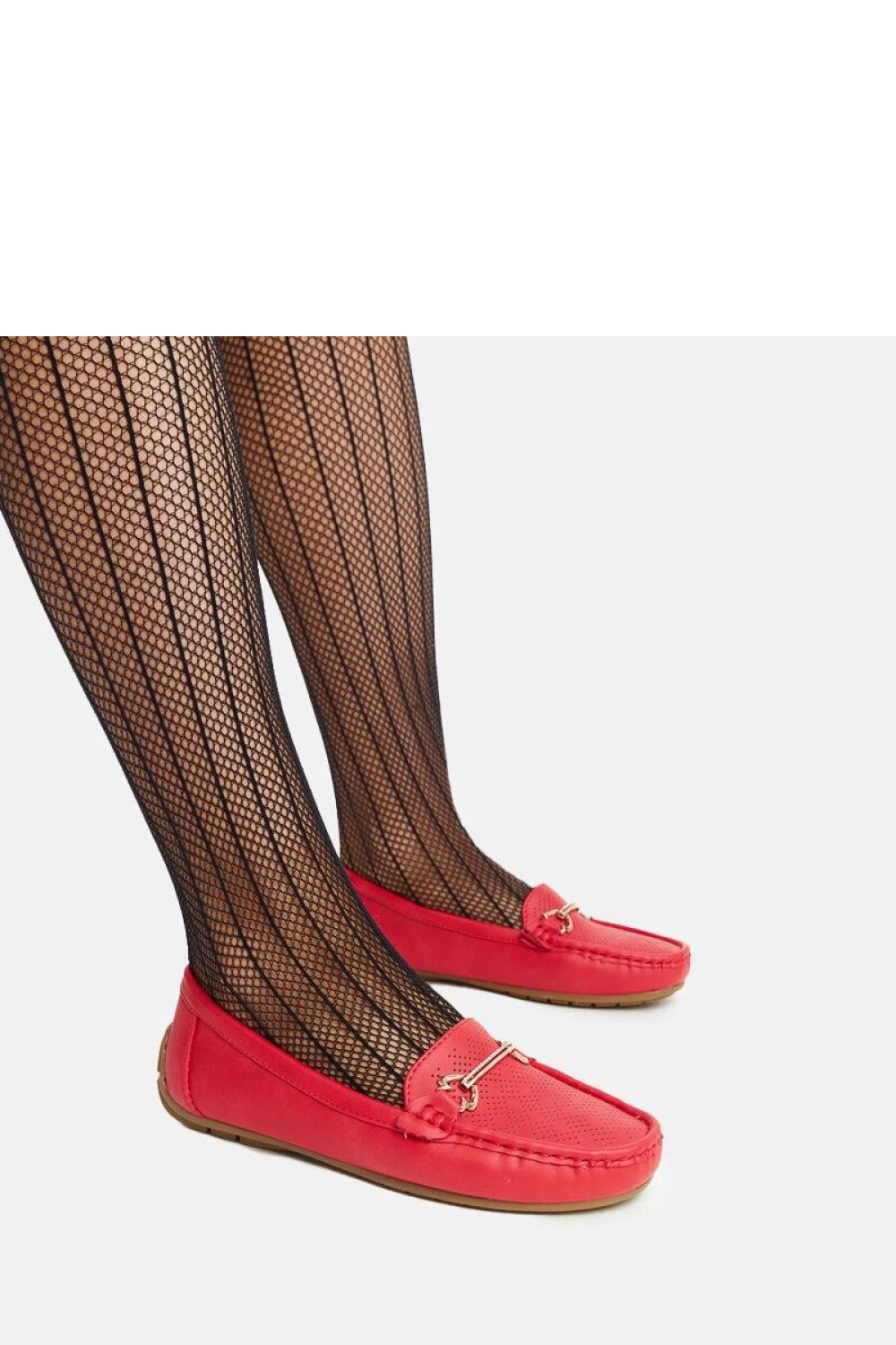 Czerwone mokasyny z ozdobną klamerką Adila - Solea - obrazek 5