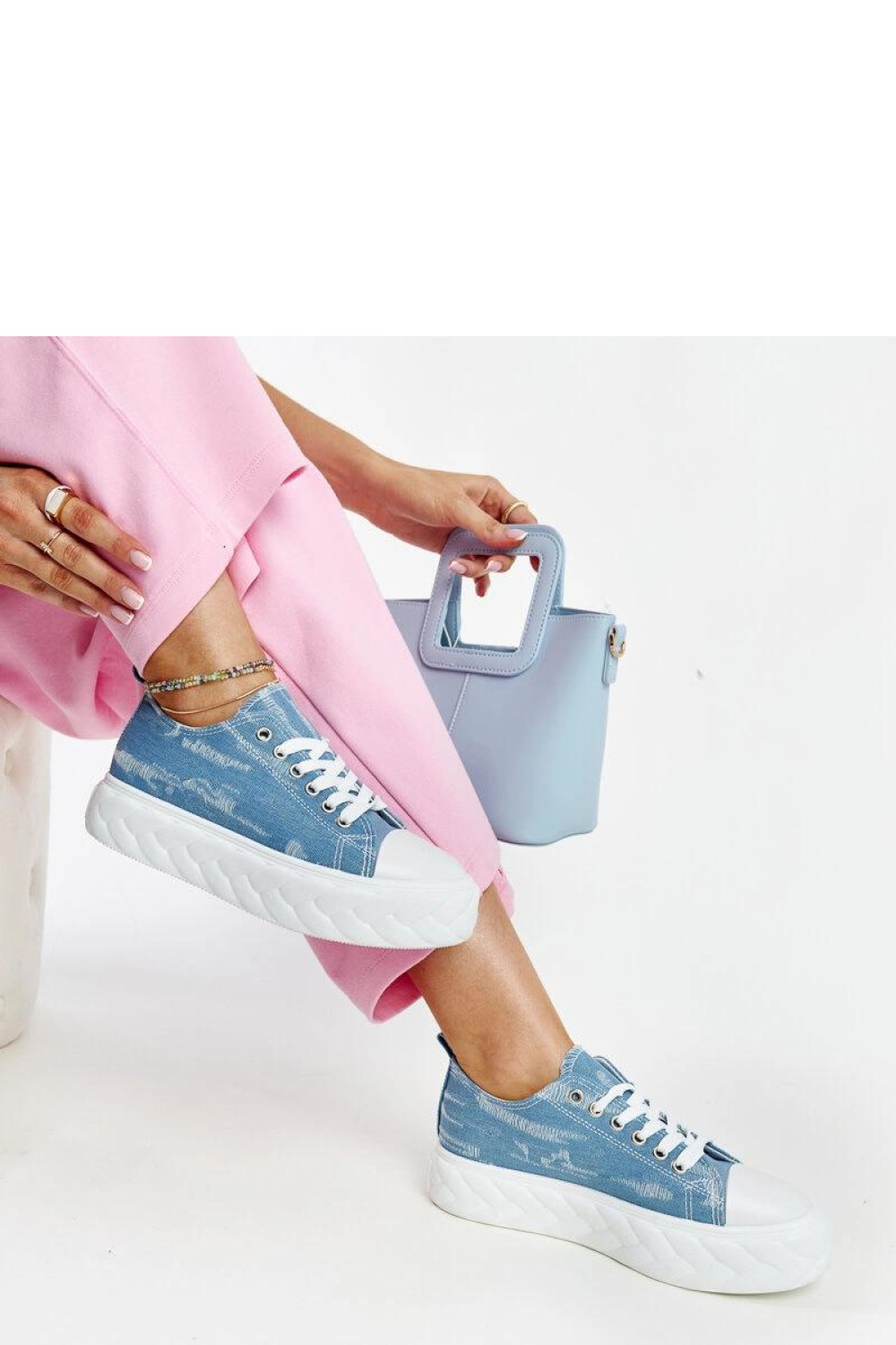 Niebieskie trampki na wysokiej platformie Almaz - Solea - obrazek 3