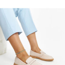 Jasnobeżowe klasyczne mokasyny Nawrah – Solea