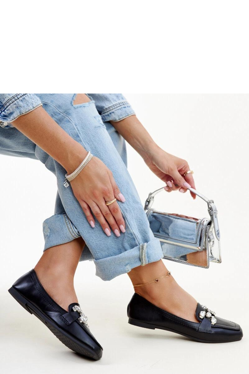 Czarne mokasyny z cyrkonową klamerką Mali - Solea - obrazek 2