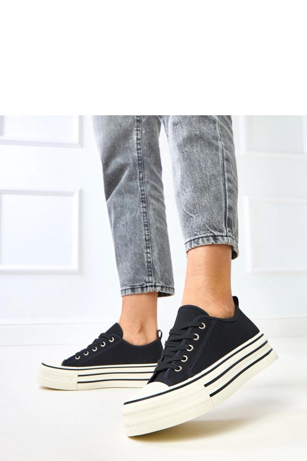 Trampki Model Talah SL8826 Black - Solea - obrazek 2