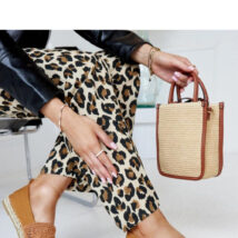 Brązowe espadryle z haftem Kalba – Solea