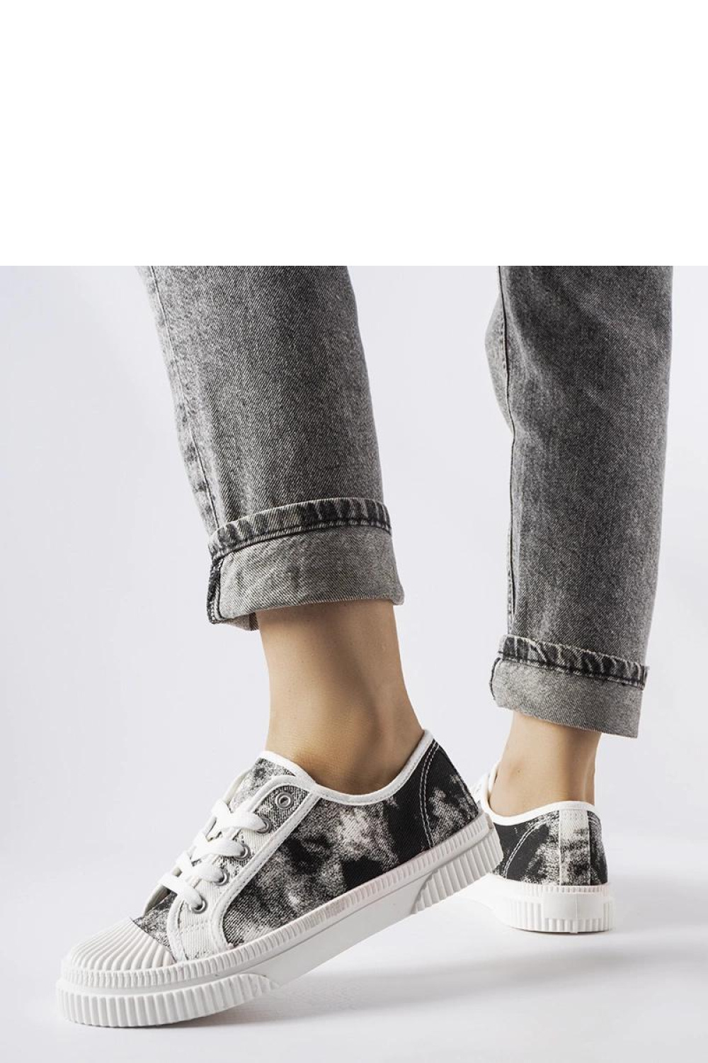 Czarne trampki z efektem sprania Clavet - Solea - obrazek 2