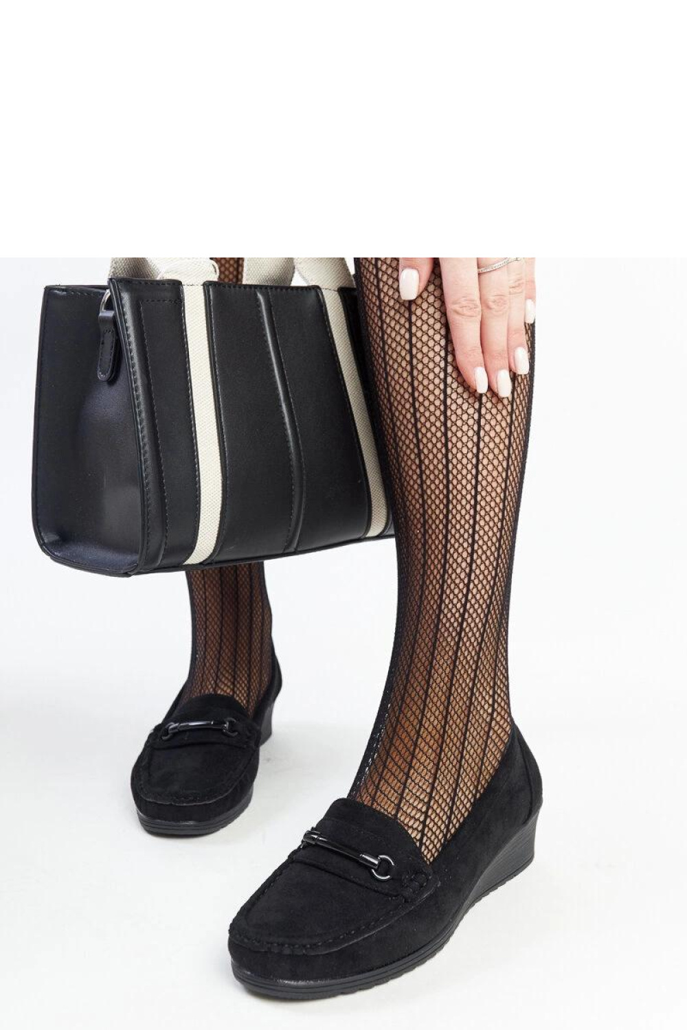 Czarne mokasyny na koturnie Amela - Solea - obrazek 3