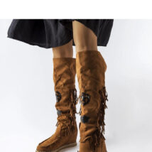 Brązowe kozaki na koturnie Cascia z frędzlami – Solea