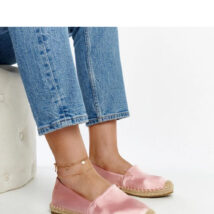 Jasnoróżowe espadryle z połyskiem na platformie Caithlin – Solea