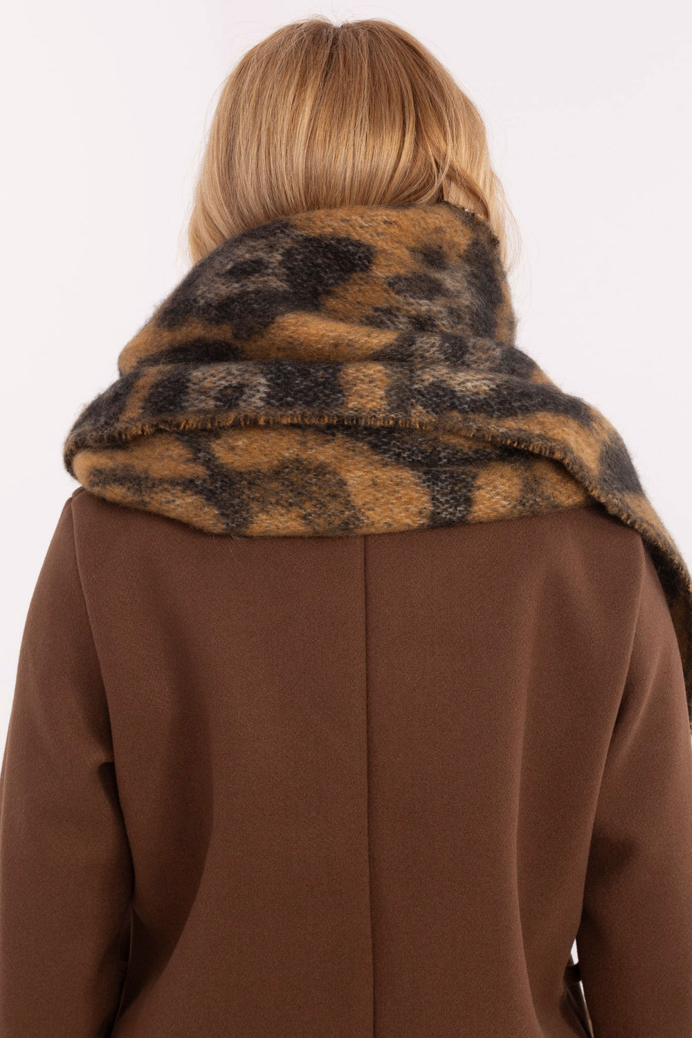 Szalik Model AT-SZ-416.61P Camel - AT - obrazek 3