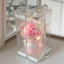 Bukiet zapachowych kwiatów mydlanych w pudełku na prezent, świecące LED BUK21