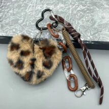 Brelok do kluczy puchate Pluszowe Serce Panterka BRL382